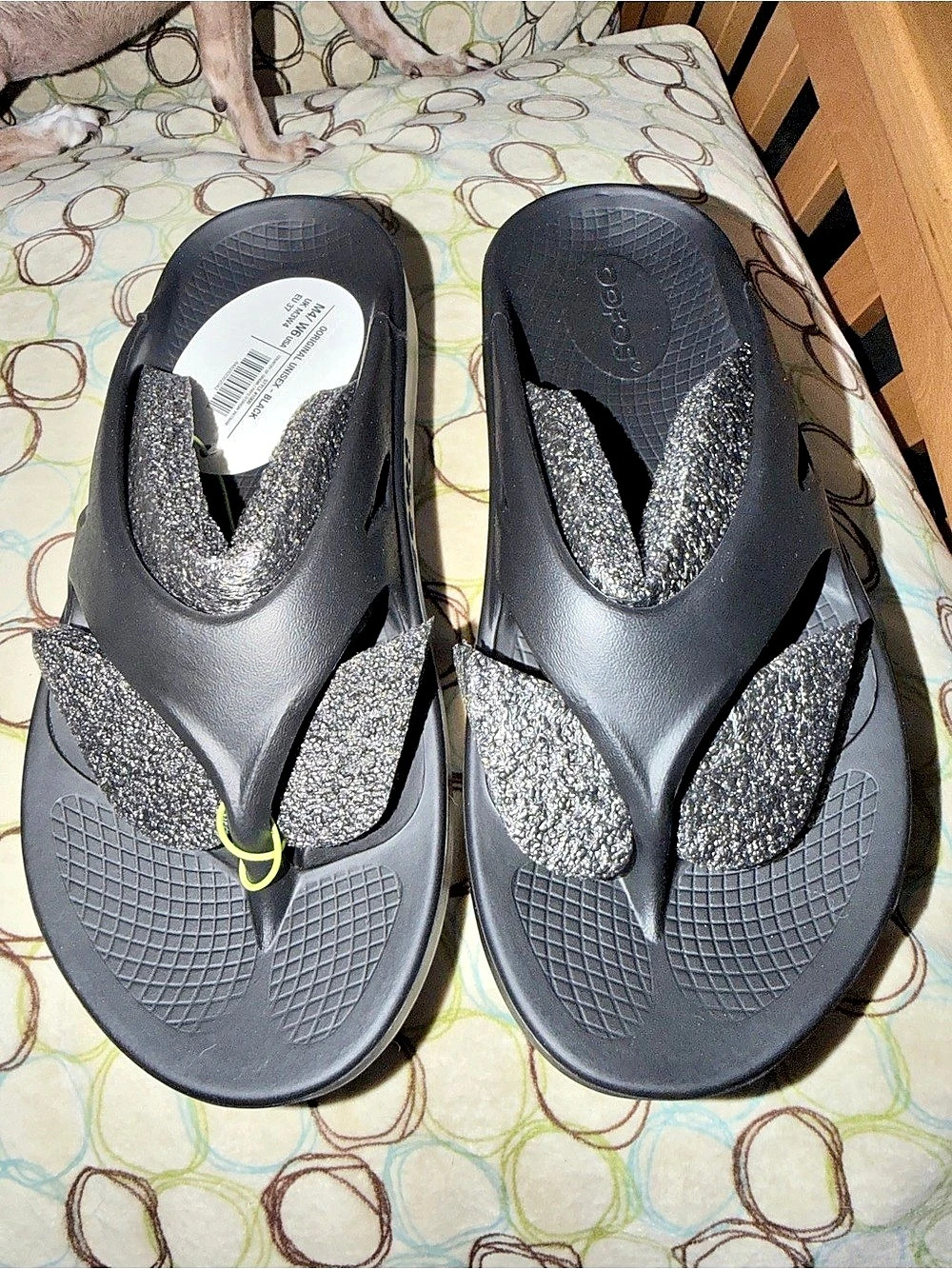 OOFOS OOoriginal Original Black Sandals US 6 NWT